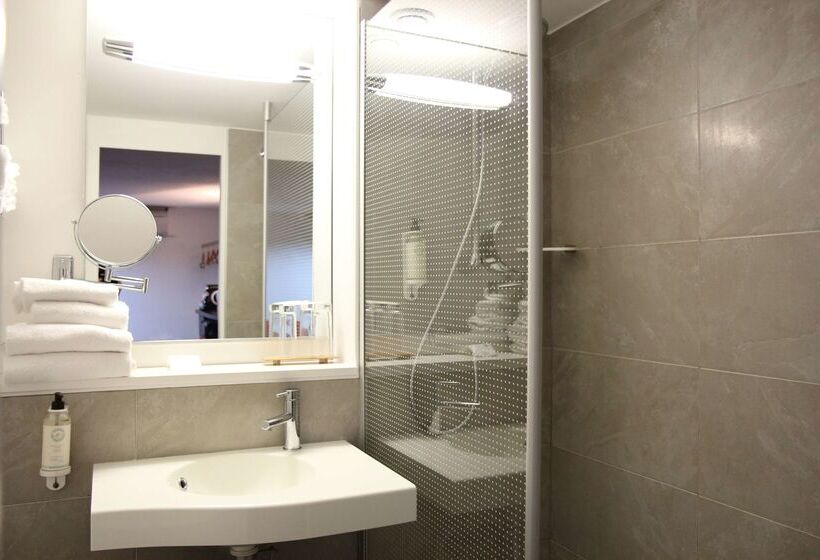 Best Western The Hotel Versailles