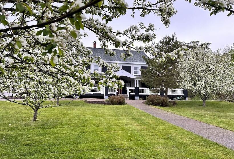 هتل Ceilidh Country Lodge