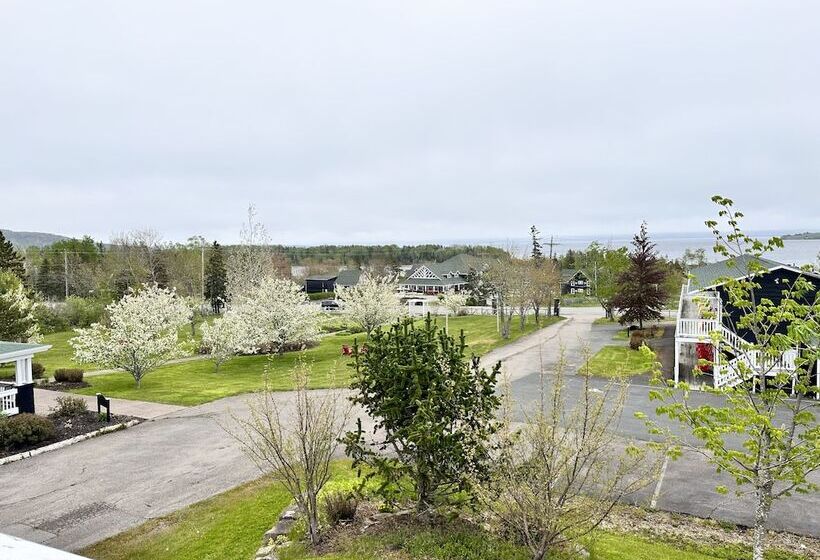 هتل Ceilidh Country Lodge