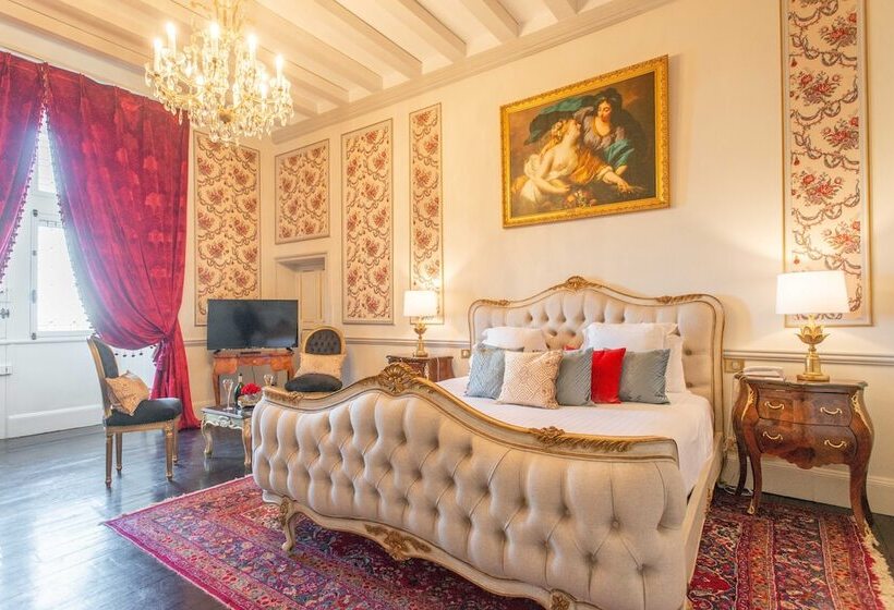 Отель Chateau Le Prieure Saumur La Maison Younan