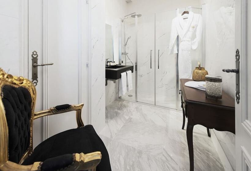 호텔 Chateau Le Prieure Saumur  La Maison Younan