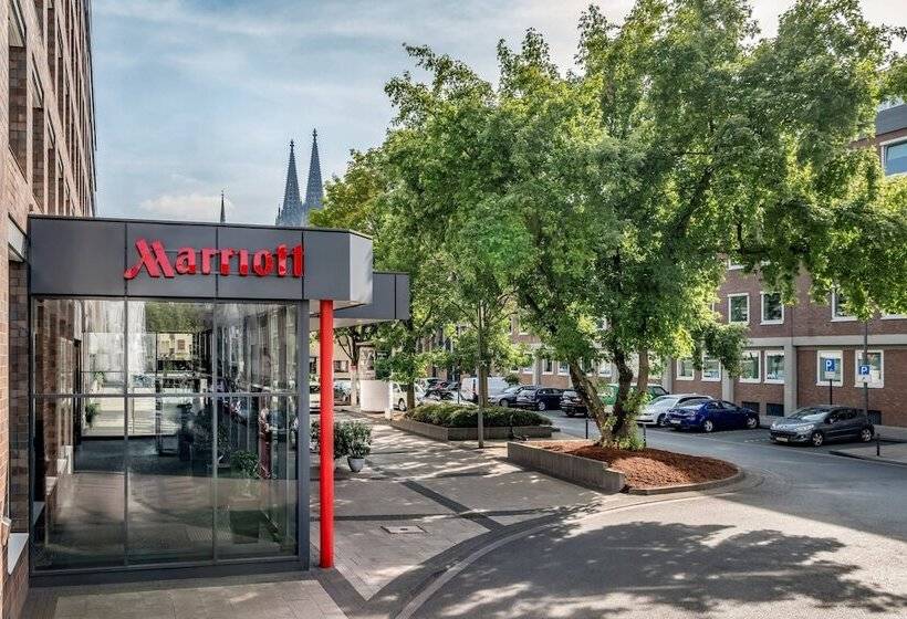 בית מלון כפרי Cologne Marriott