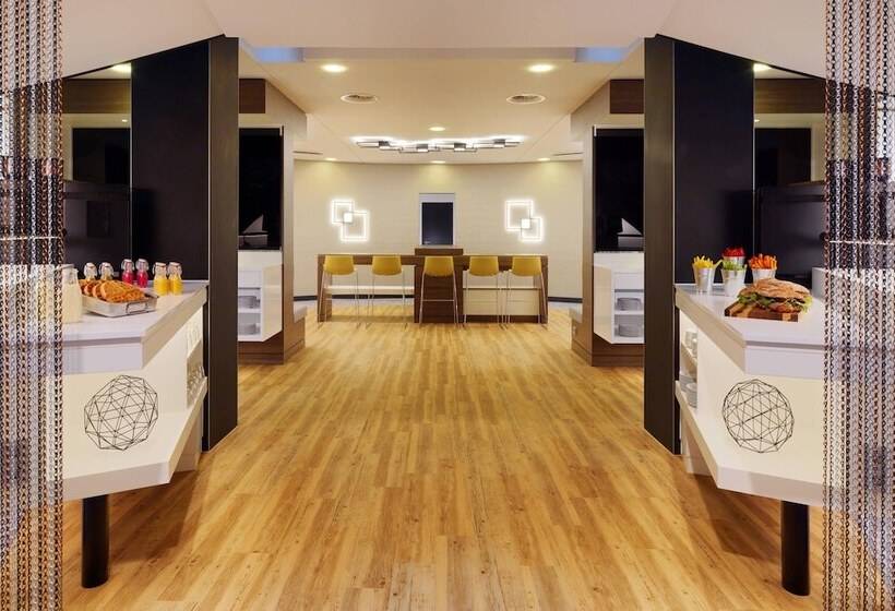 בית מלון כפרי Cologne Marriott
