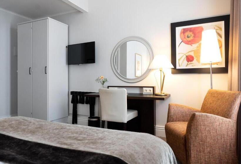 Elite Hotel Knaust