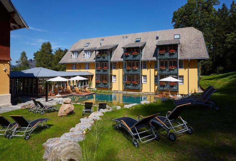هتل Ferien Residenz Bergfried