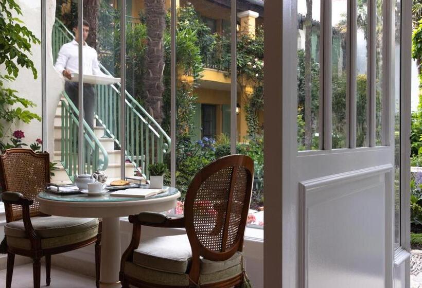 هتل Hôtel De Toiras