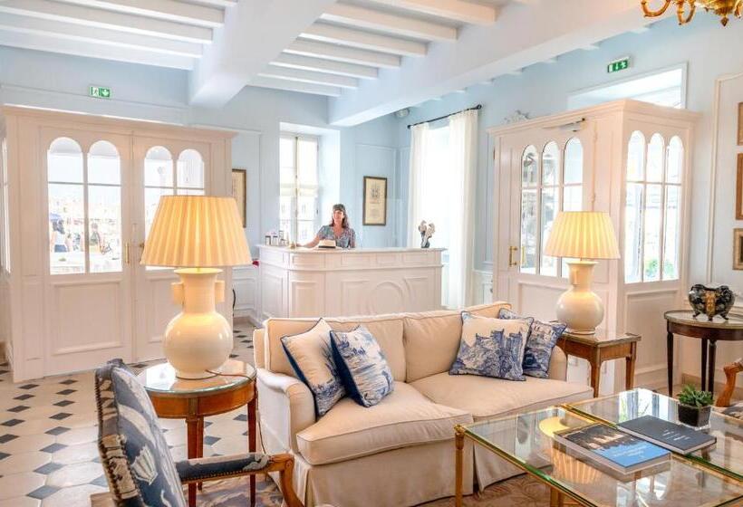 هتل Hôtel De Toiras