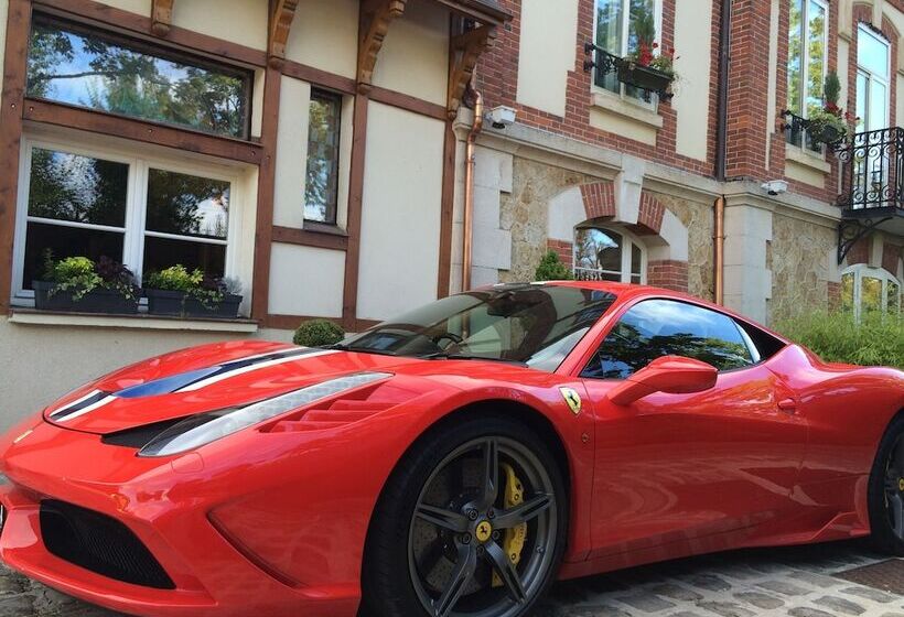 هتل Hôtel La Villa Eugene