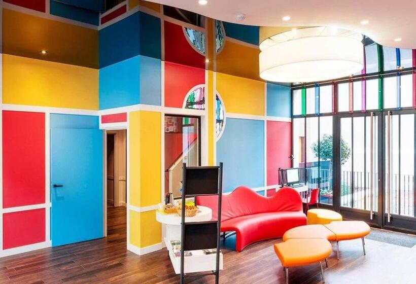 هتل Ibis Styles Paris La Défense Courbevoie