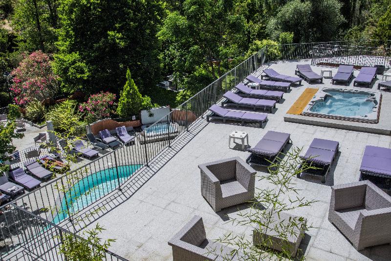 هتل Les Jardins De La Glaciere