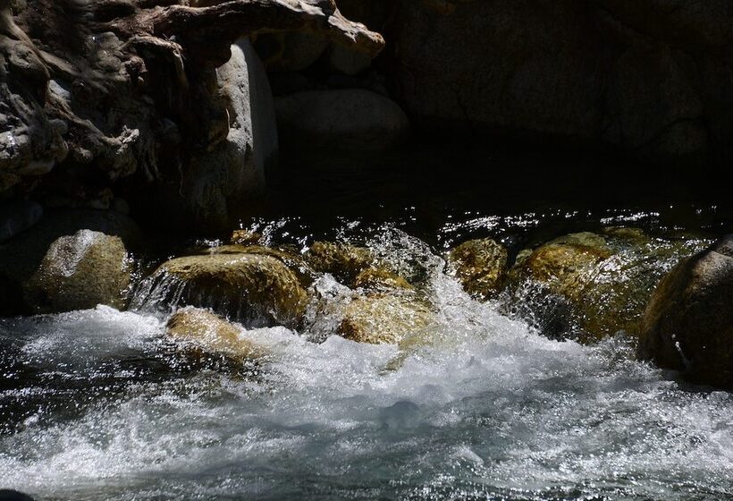 هتل Les Jardins De La Glaciere