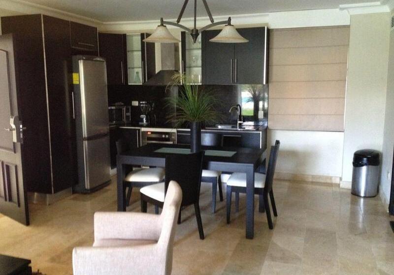 هتل Lifestyle Crown Residence Suites