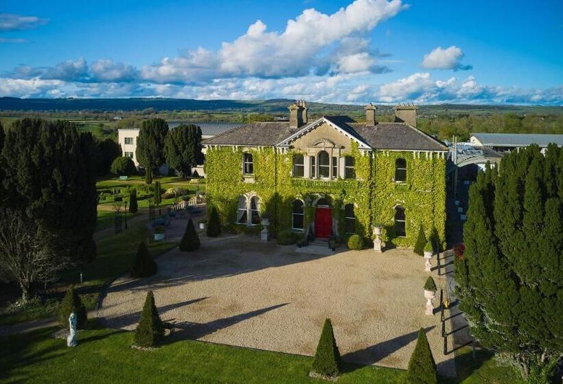 هتل Lyrath Estate