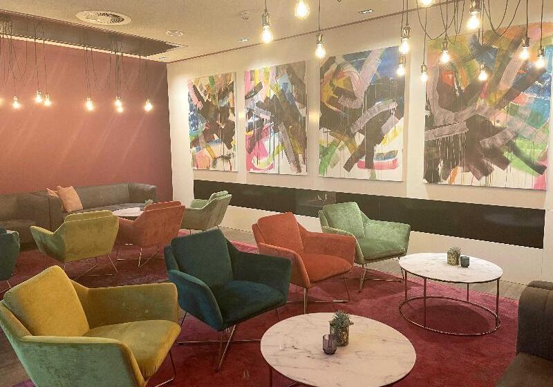 هتل Holiday Inn   The Niu, Fusion Hamburg St. Georg, An Ihg