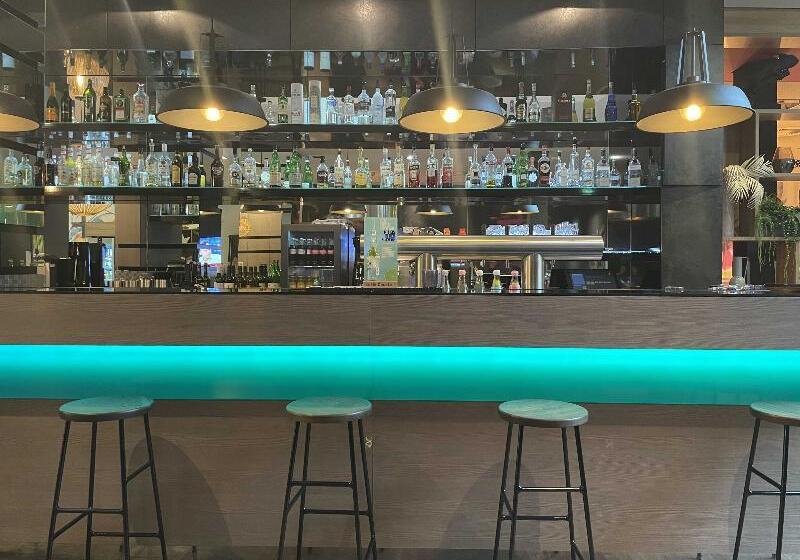 هتل Holiday Inn   The Niu, Fusion Hamburg St. Georg, An Ihg
