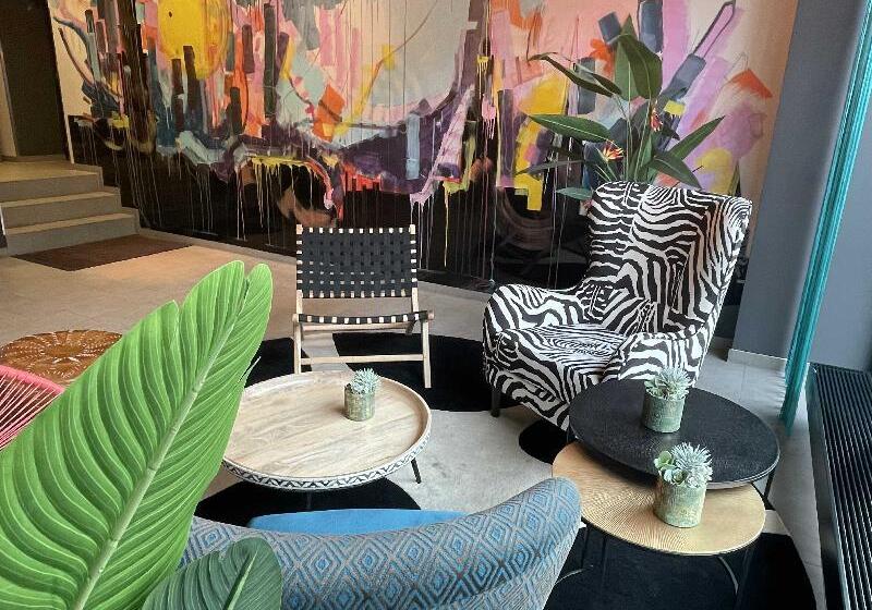 هتل Holiday Inn   The Niu, Fusion Hamburg St. Georg, An Ihg