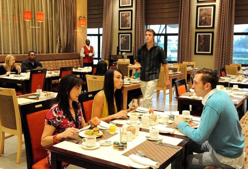 هتل Mondior At Emperors Palace