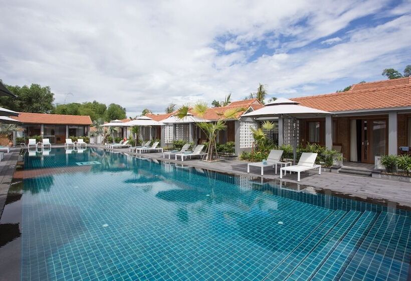 Hotel Pilgrimage Village Boutique Resort & Spa