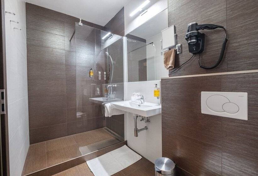 Hotel Premium Business  Bratislava