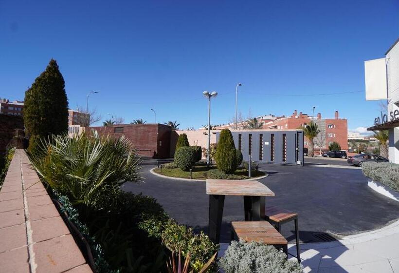 هتل Reston Valdemoro