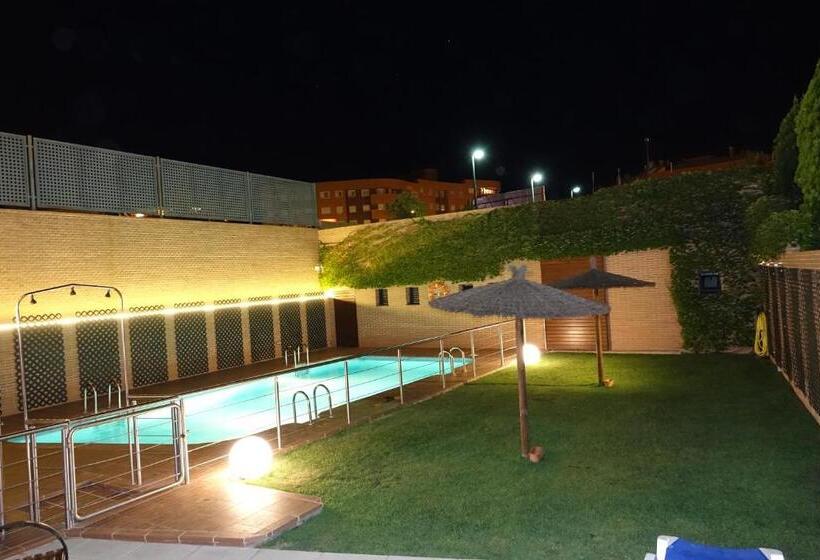 هتل Reston Valdemoro