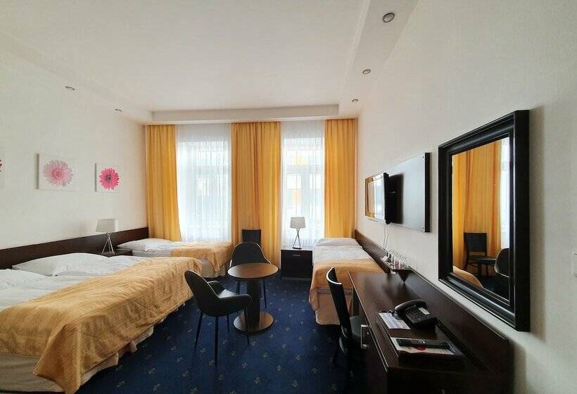 Fotos del hotel Royal Plaza:  6