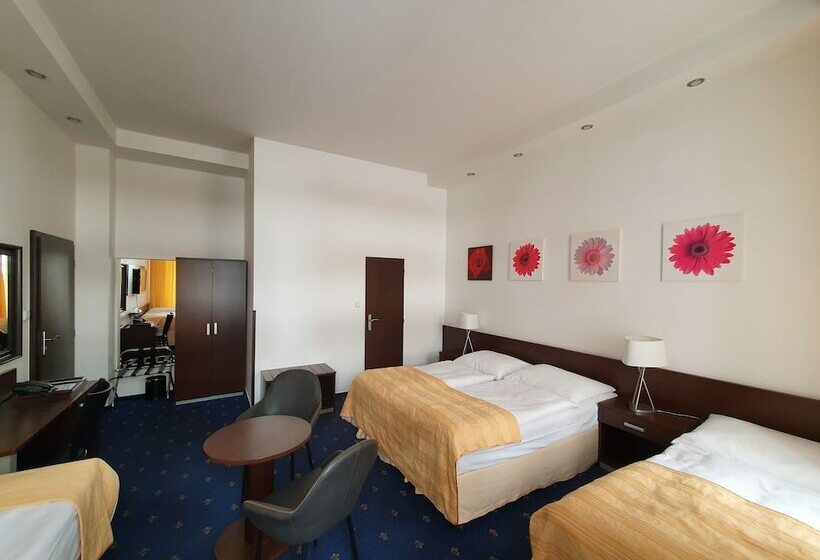 Fotos del hotel Royal Plaza:  4