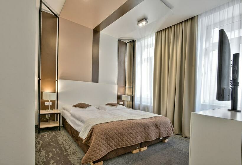 Fotos del hotel Royal Plaza:  2