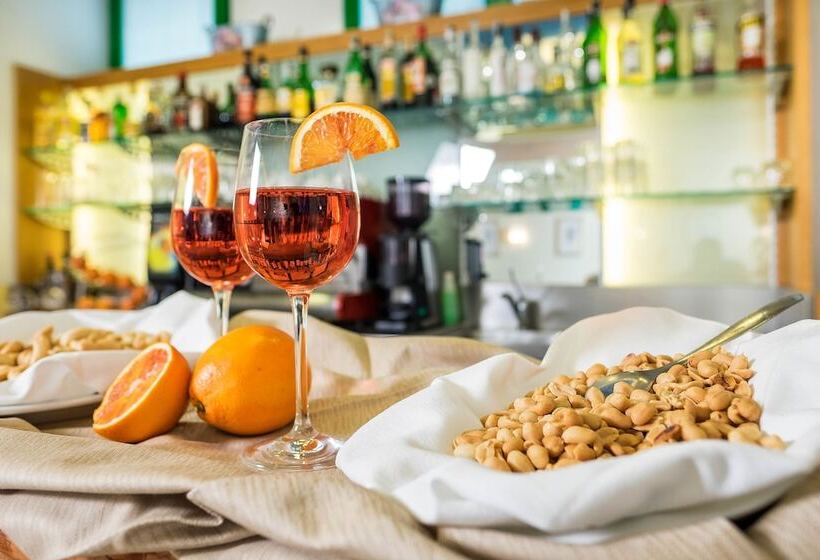 בית מלון כפרי West Point Airport