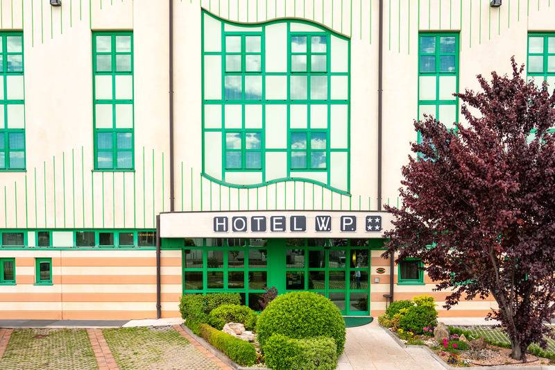 בית מלון כפרי West Point Airport