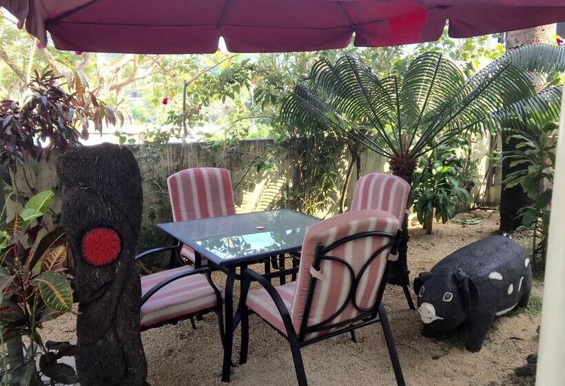 Travellers Motel Vanuatu