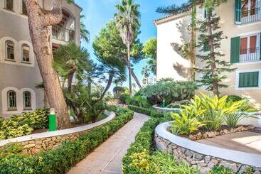 Aparthotel Ona Cala Pi Club