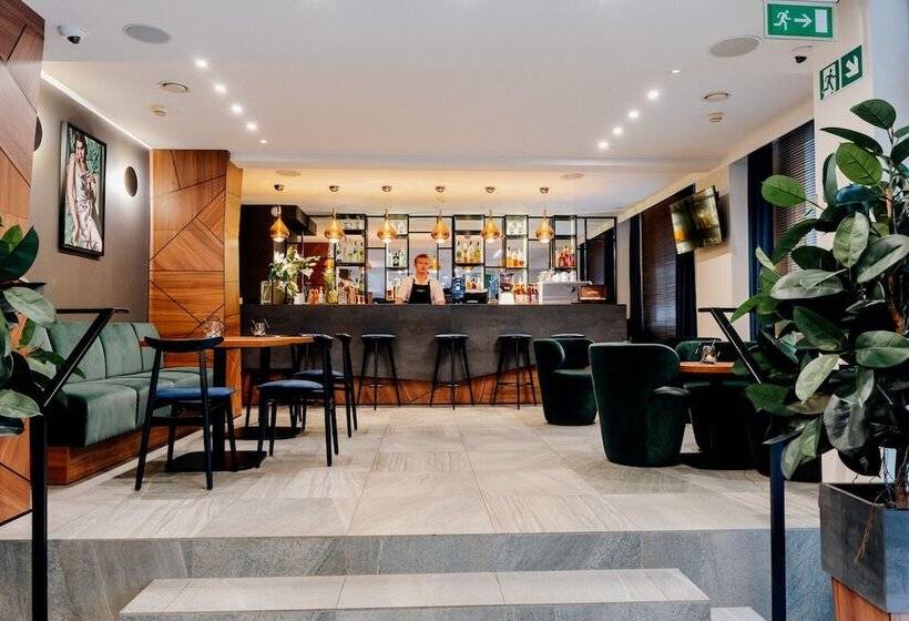 Fotos del hotel Ascot Premium:  31