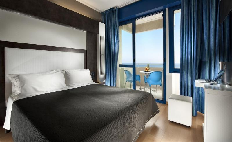 هتل Baltic Riccione Fronte Mare