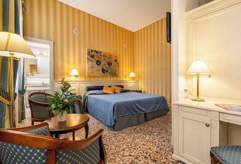 Fotos del hotel Bella Venezia:  9