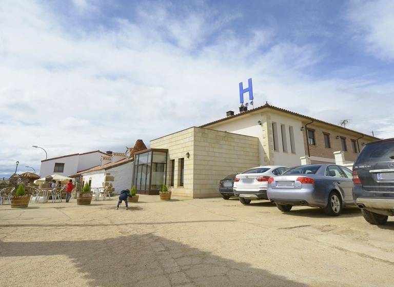 Fotos del hotel Campos De Castilla:  35