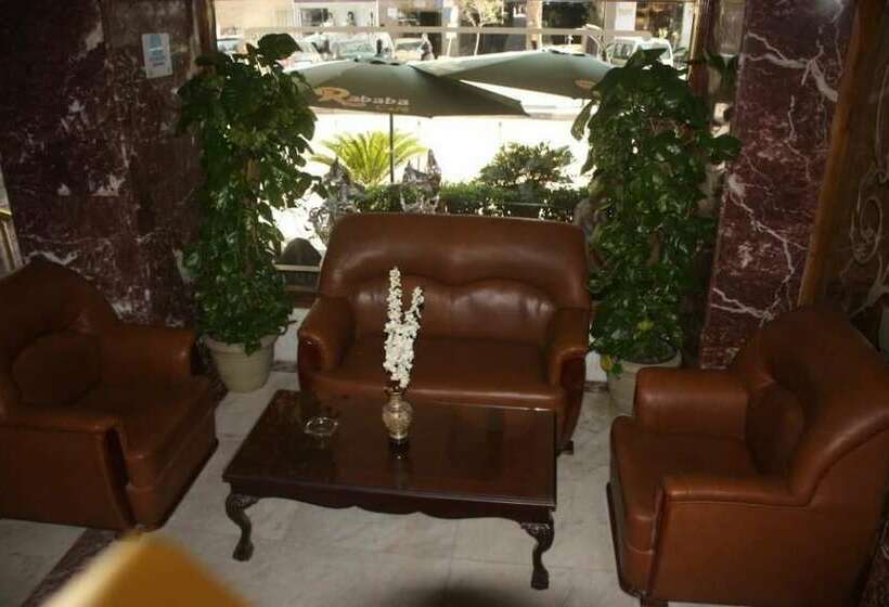 Fotos del hotel Caroline Crillon:  32