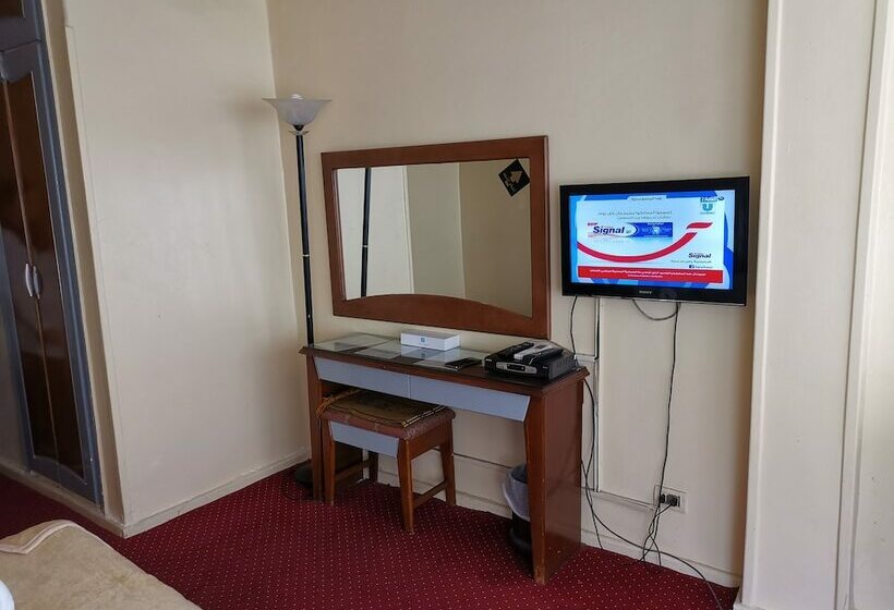 Fotos del hotel Caroline Crillon:  5