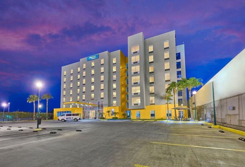 Hotel City Express Mexicali