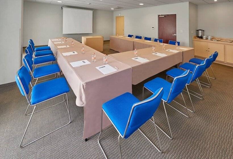 فندق City Express By Marriott Reynosa