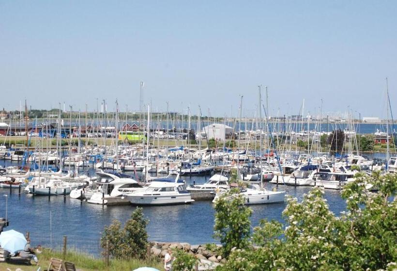 هتل Copenhagen Airport