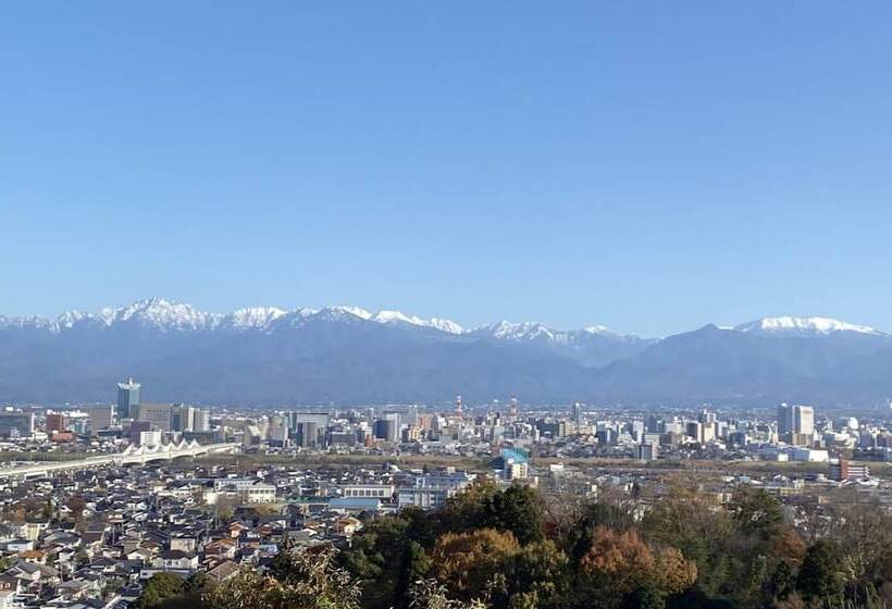 هتل Ana Crowne Plaza Toyama, An Ihg