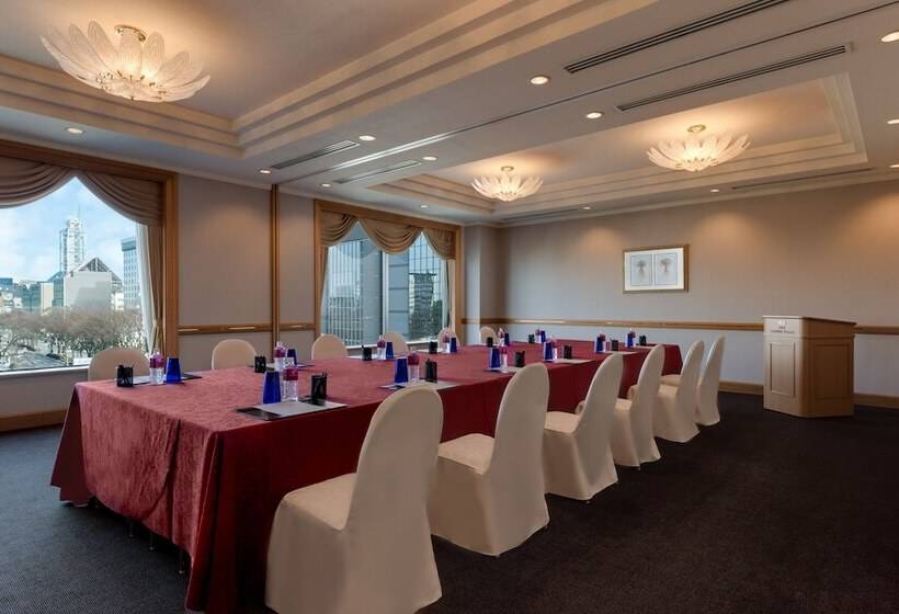 هتل Ana Crowne Plaza Toyama, An Ihg