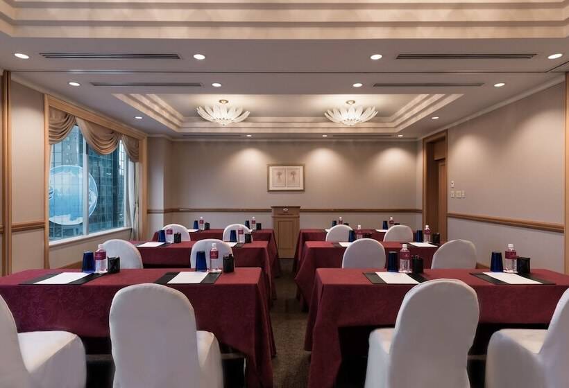هتل Ana Crowne Plaza Toyama, An Ihg