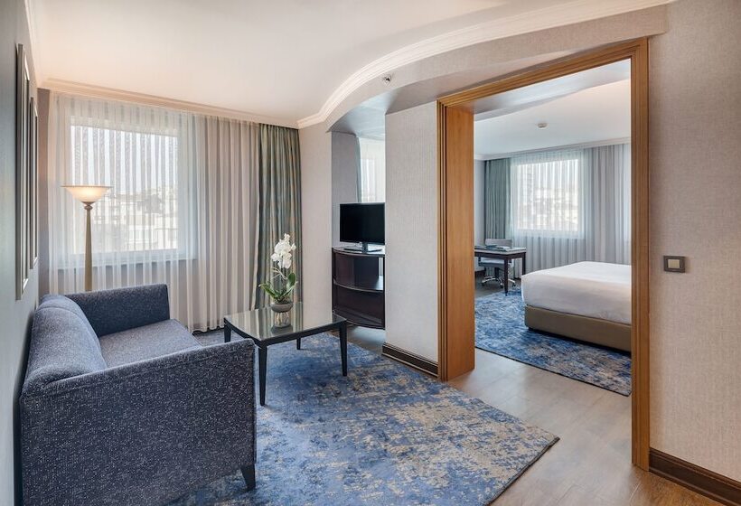 ホテル Divan Ankara