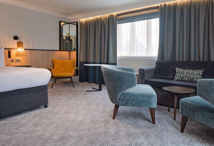 هتل Doubletree By Hilton London Elstree