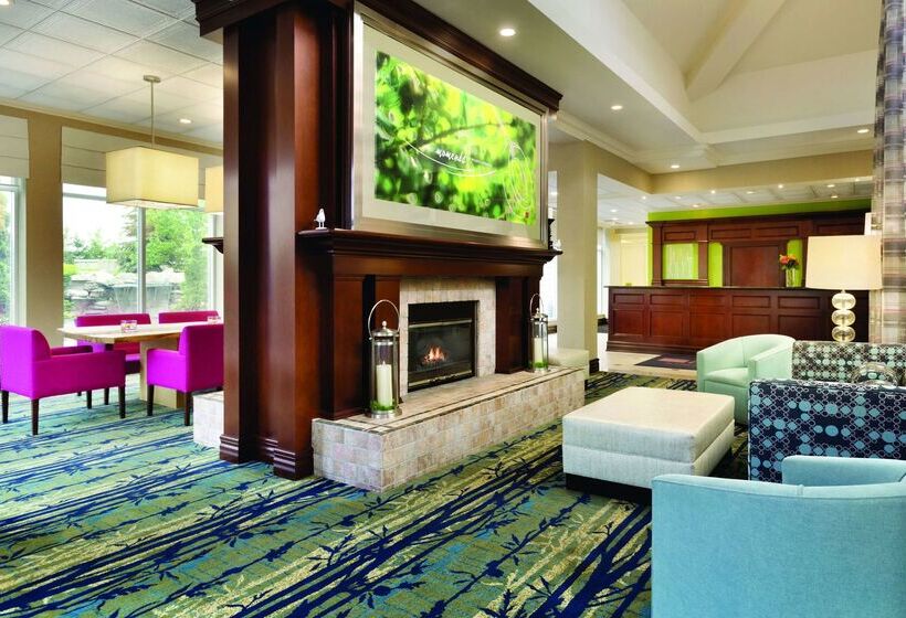 هتل Hilton Garden Inn Niagaraonthelake