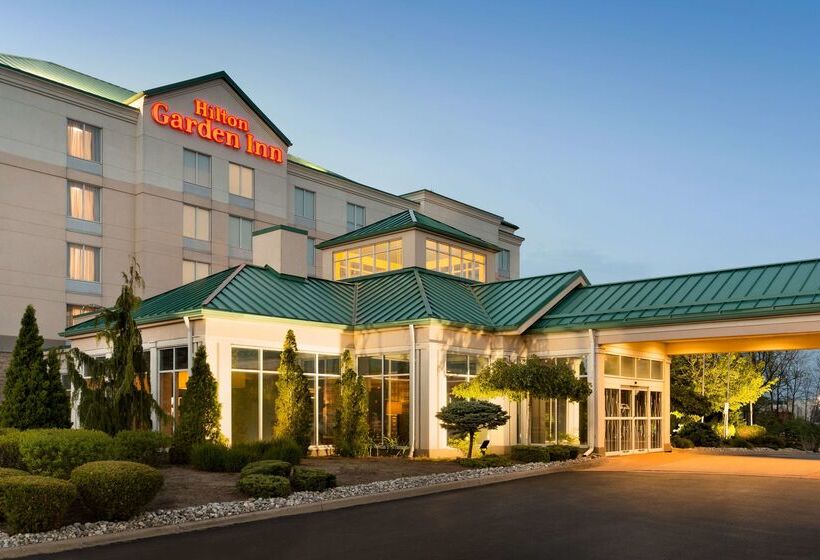 هتل Hilton Garden Inn Niagaraonthelake