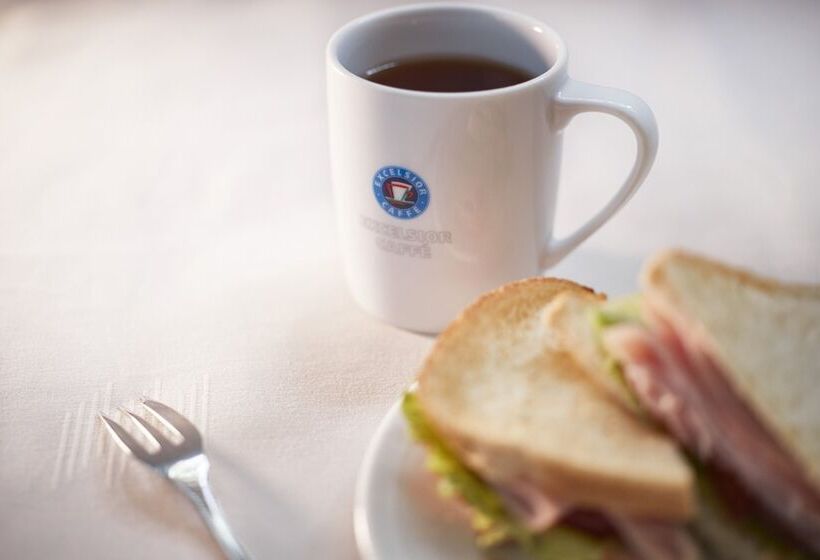 Jr East Hotel Mets Musashisakai