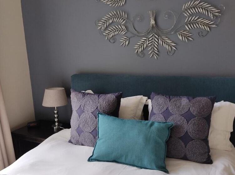 בית מלון כפרי Palm Beach Guesthouse
